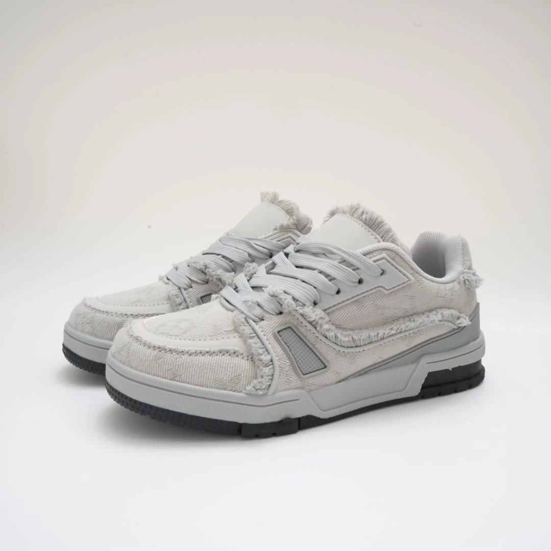 2024新款小众高街面包鞋国潮字母运动鞋情侣板鞋     708