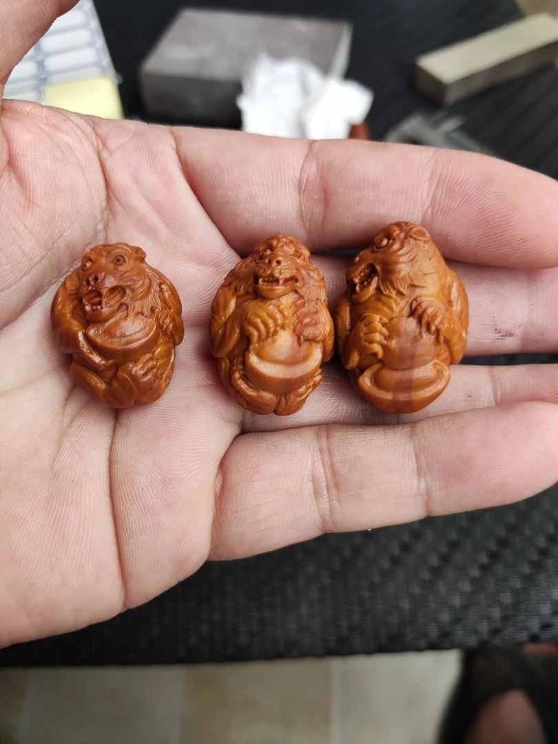 发财虎核雕尺寸2.2x3.0