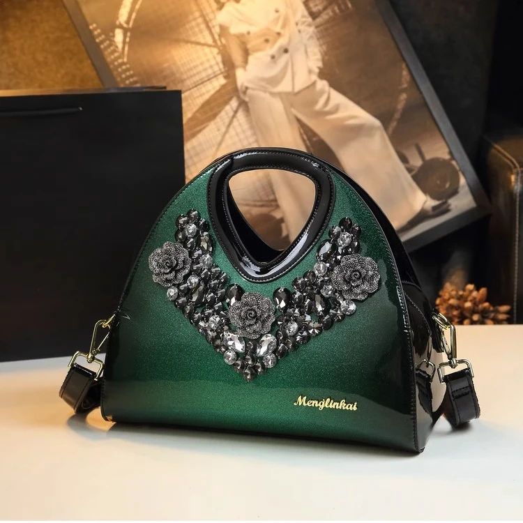 高端轻奢大气2024新款时尚饺子包真皮斜挎手提包中年女包妈妈包