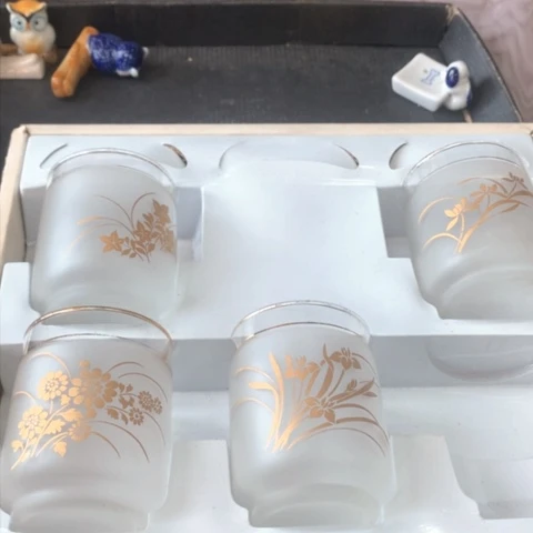 瓷片啦啦啦啦啦，