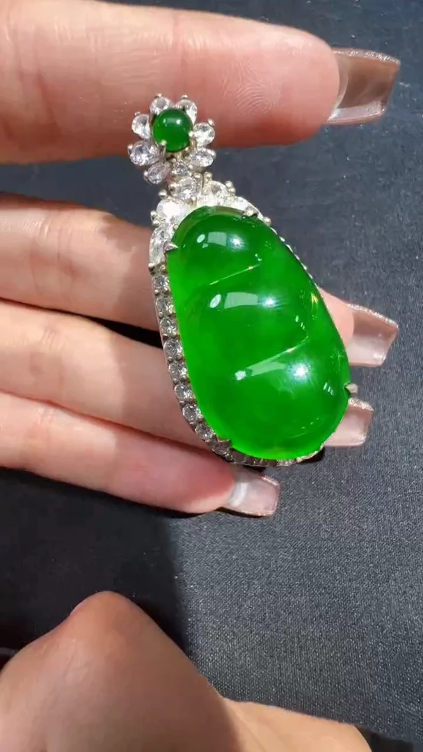 【闪购商品】定制翡翠未镶嵌豆子1