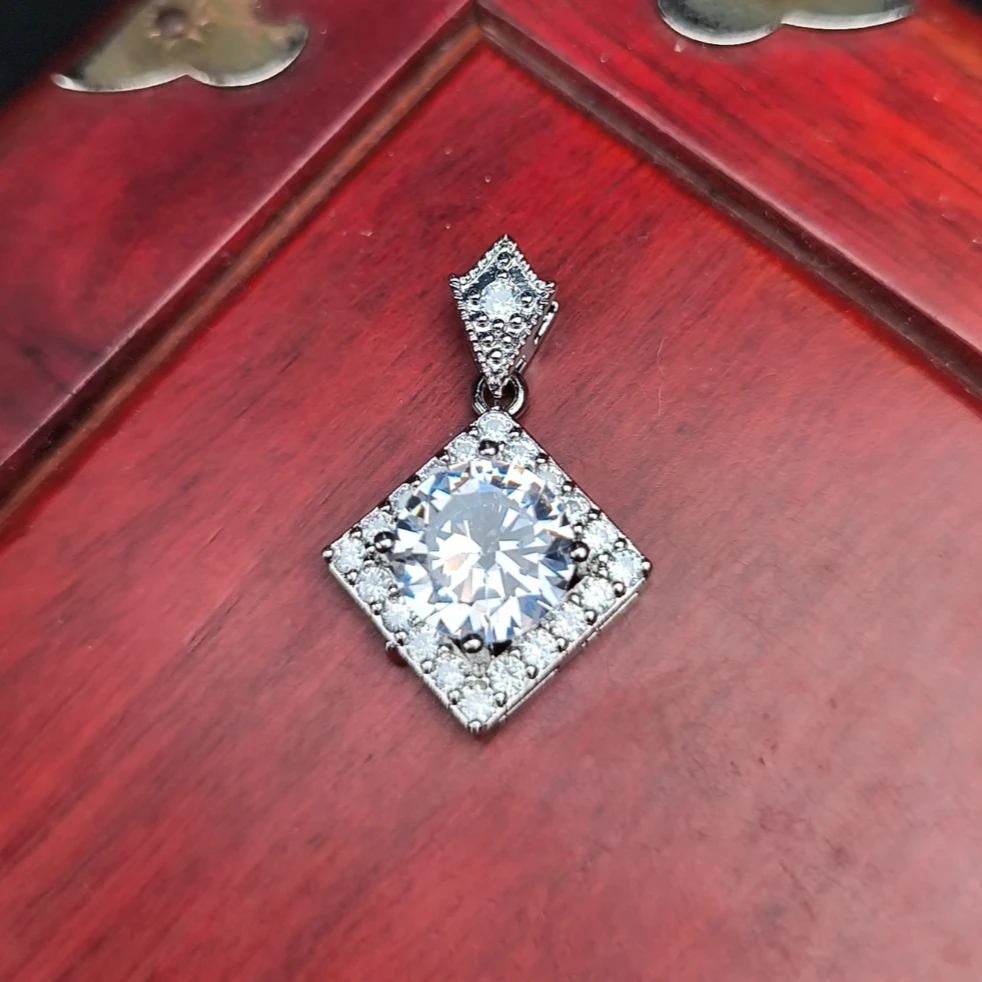 B84 吊坠 盛世典藏高奢经典款式培育级首饰送礼盒