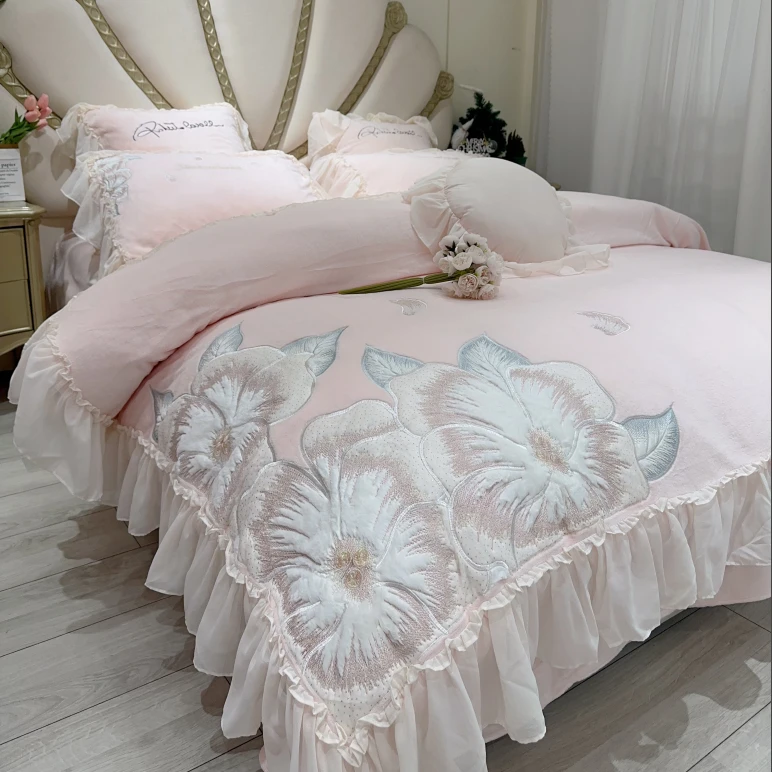 金粉花语-法式花边绣花加厚牛奶绒四件套秋冬保暖牛奶绒韩版被套