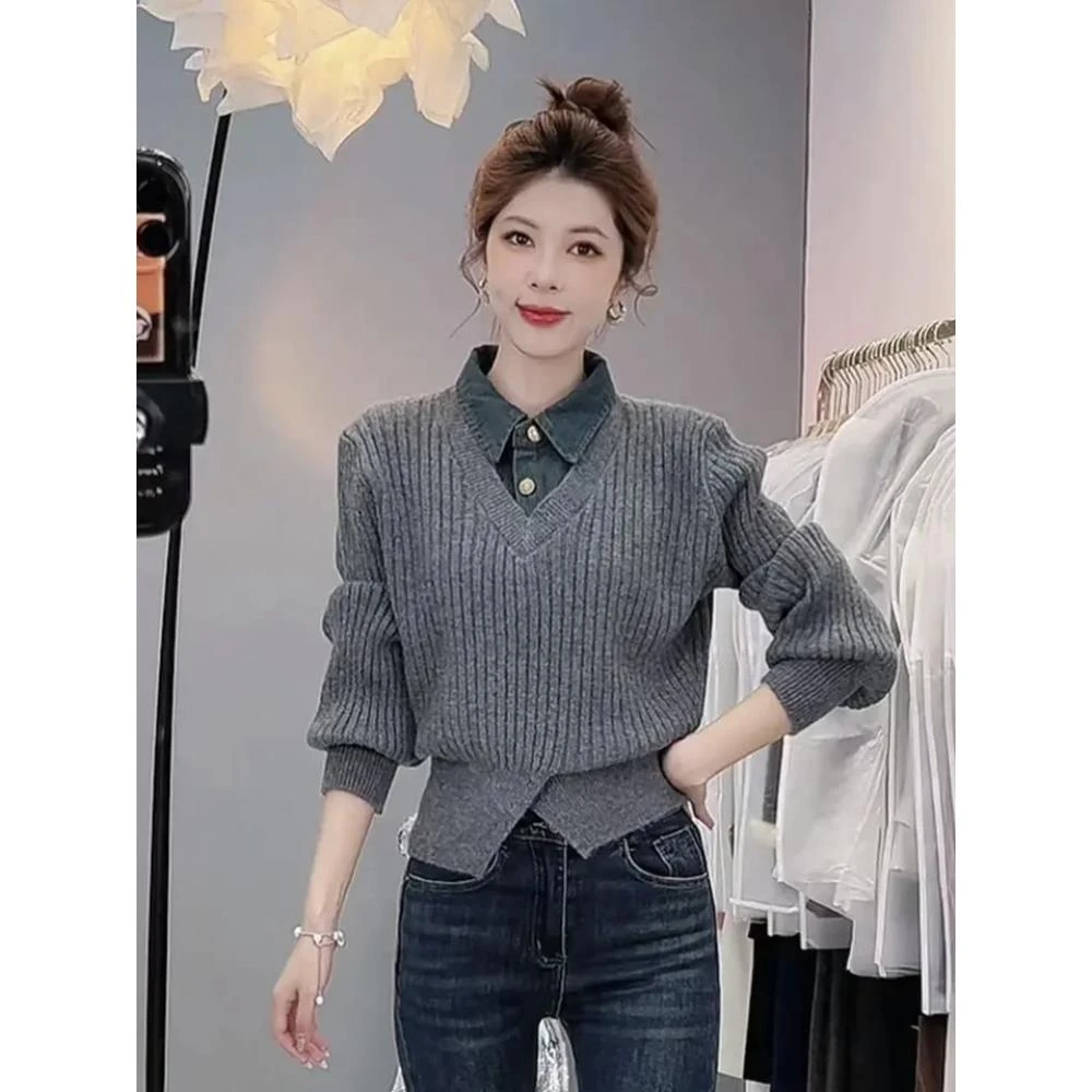 复古牛仔衬衫领拼接V领假两件针织衫女秋冬新款宽松洋气慵懒毛衣
