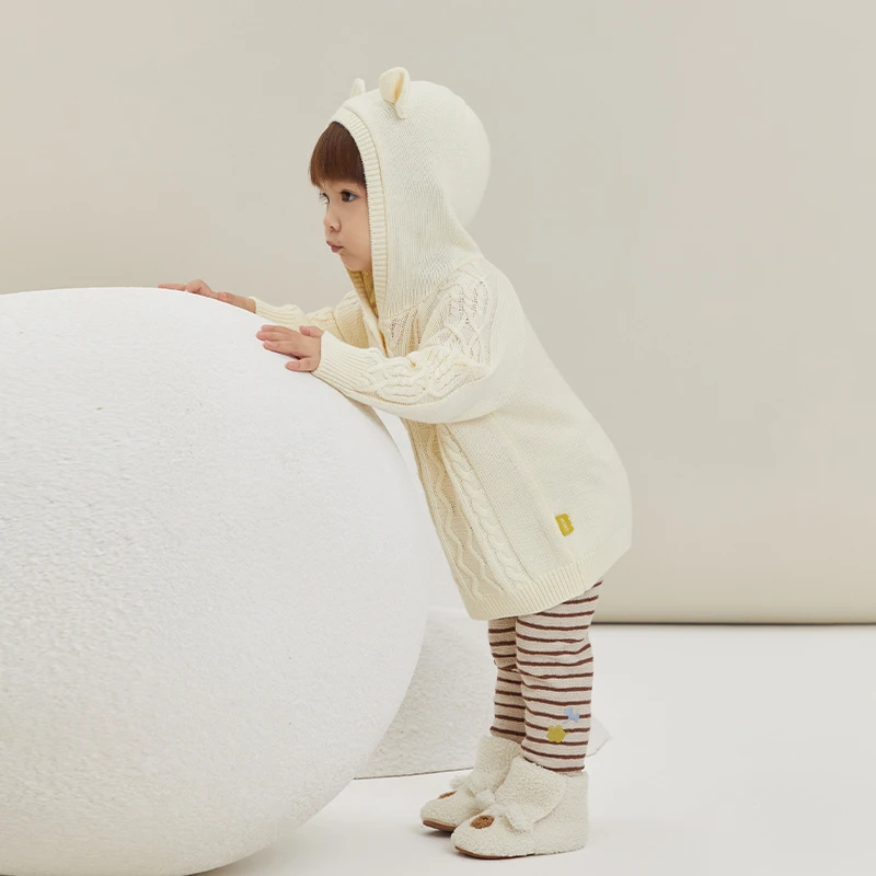 papa爬爬冬季宝宝毛衣宝绞花连帽毛衣