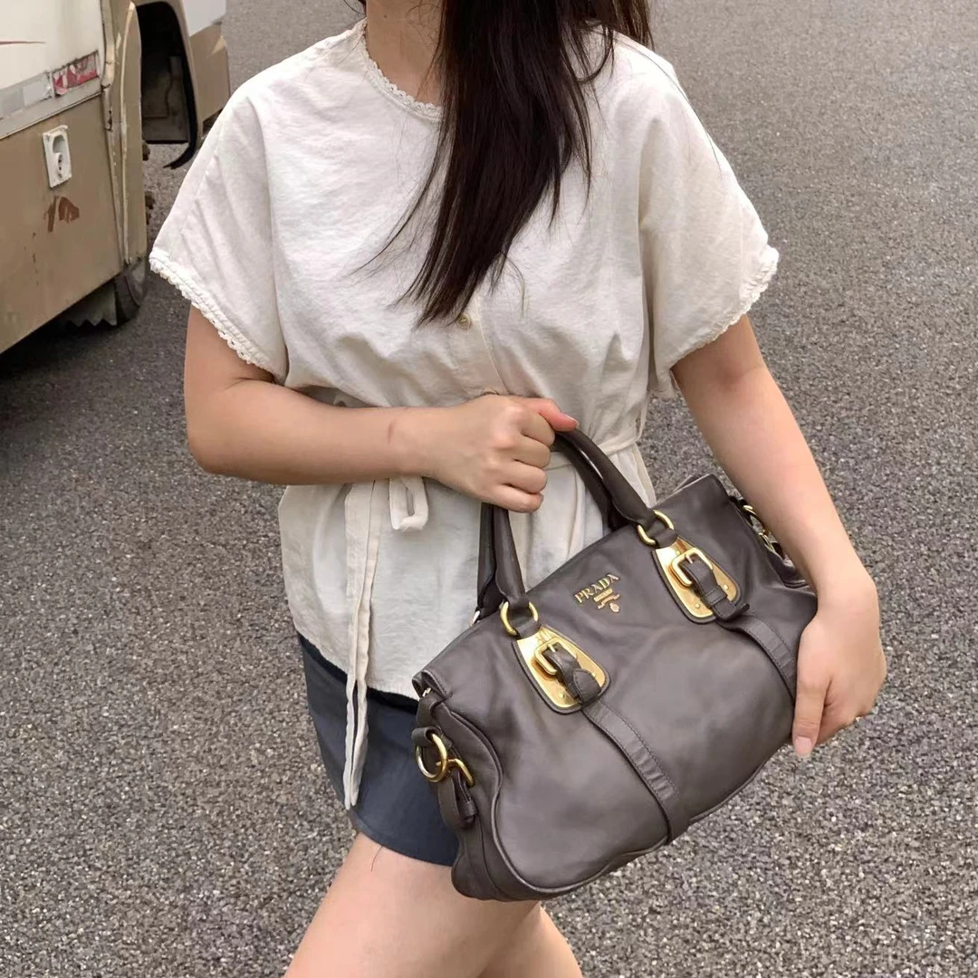 95新 Prada/普拉达 大象灰全皮休闲时尚托特包D1300
