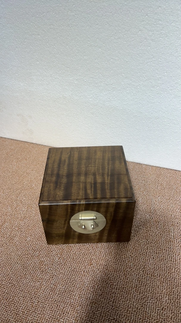 苏工四川小叶金丝楠阴沉木－木一器首饰盒