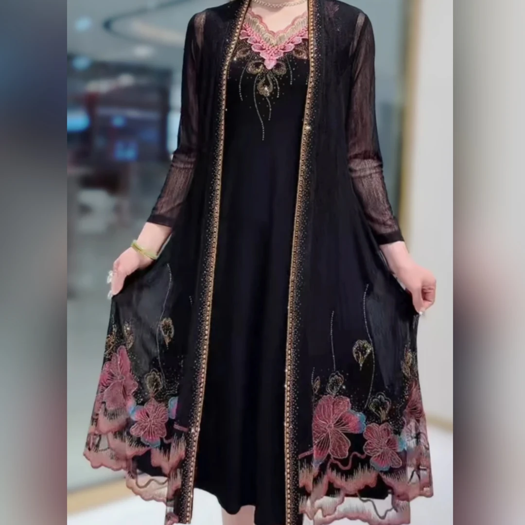 LLS夏季新款镶钻绣花中年妈妈装气质优雅时尚连衣裙（外披+裙子）