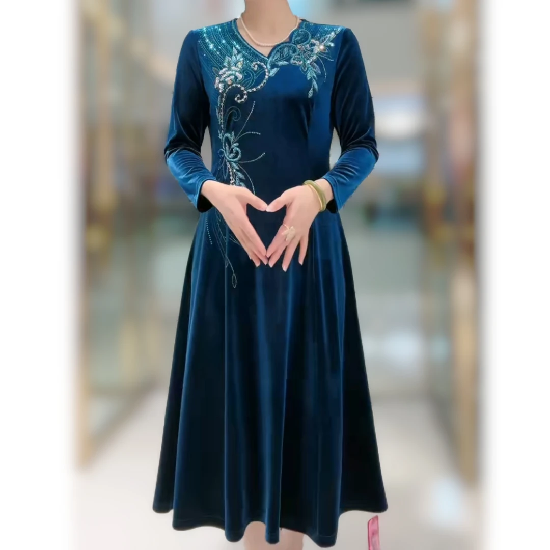中老年女装金丝绒秋装长袖连衣裙2024新款妈妈装秋冬季大码裙子