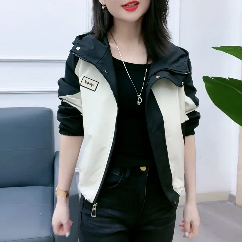 时尚连帽棒球服外套女士2025年新款春秋季洋气撞色冲锋衣宽松夹克