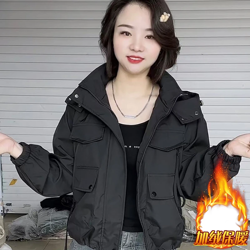 2024年冬季新款时尚连帽冲锋衣女加绒加厚拉链外套洋气短款上衣潮