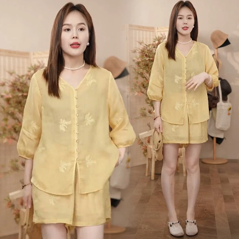 文艺复古休闲风时尚套装女2024年夏季新款刺绣衬衫高腰短裤两件套