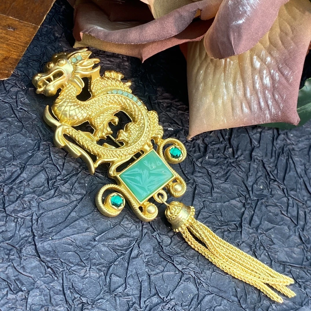 铜合金胸针 新中式龙蛇共舞复古镶绿金龙小流苏胸针百搭XZ052