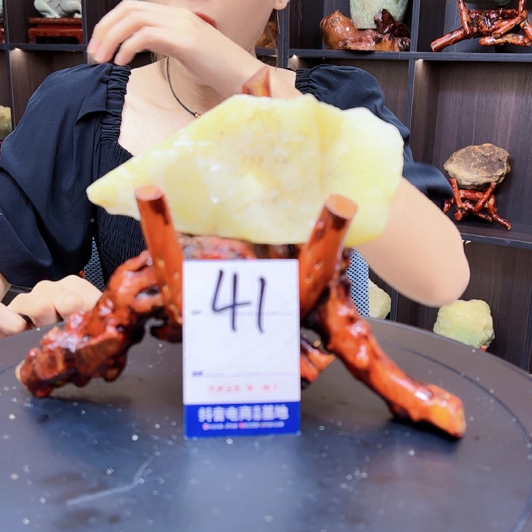 蛇纹石玉原石未镶嵌