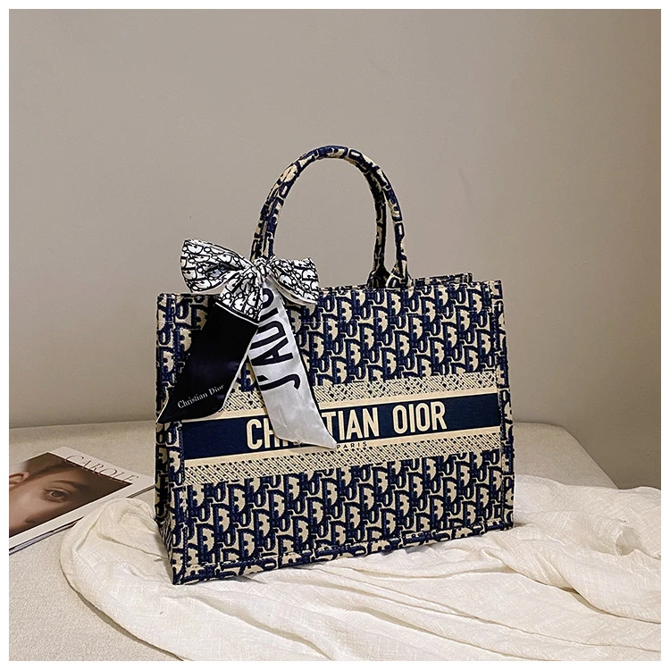 夏日流行明星款托特包新款百搭小众单肩帆布爆款通勤包2024潮流