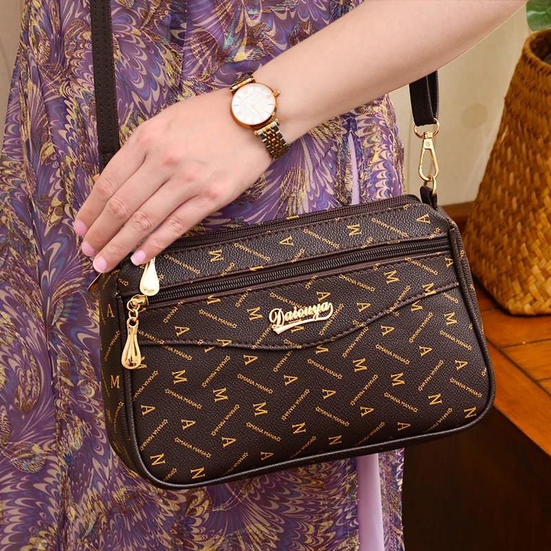 中年女包时尚百搭女士斜挎包简约多层妈妈包中老年休闲印花小包包