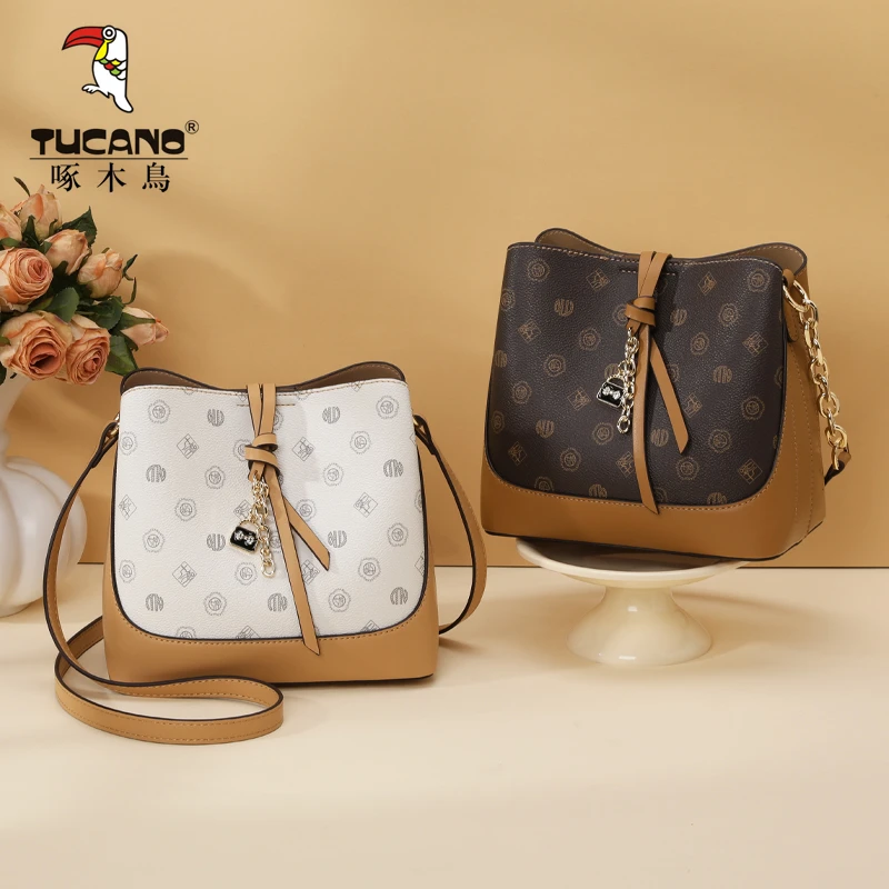 【现货】啄木鸟包包女款爆款2025新款时尚百搭单肩手提斜挎包水桶包