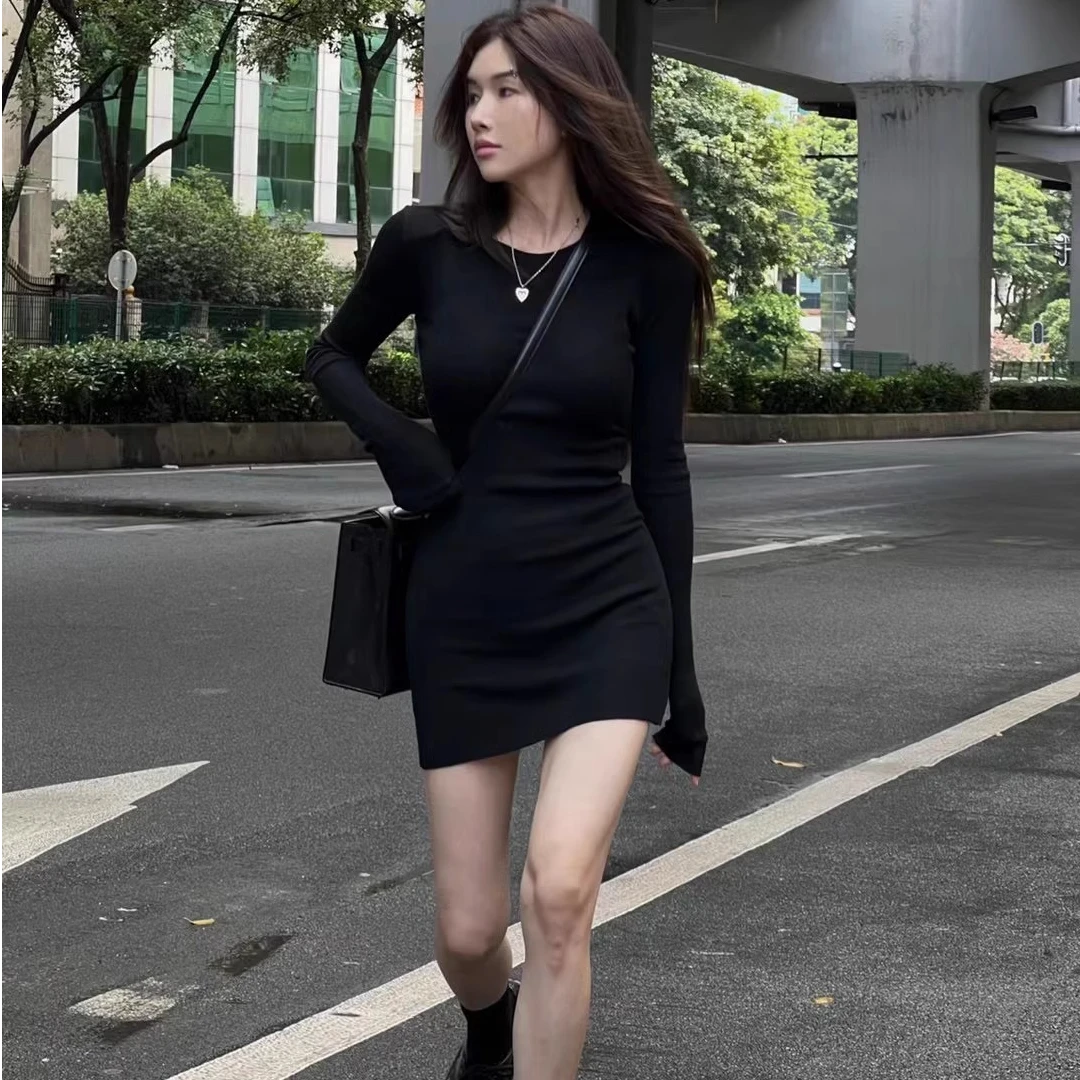 纯欲黑色长袖连衣裙女装2025春季新款法式气质修身显瘦辣妹短裙子