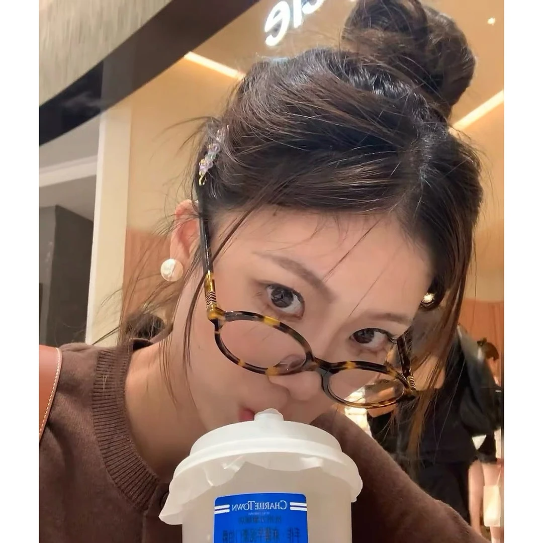 元英同款文艺书呆子眼镜女素颜玳瑁眼镜椭圆框男复古防蓝光眼镜