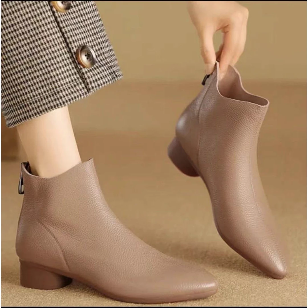 【芳韵】2025新款时装靴百搭洋气舒适矮跟粗跟后拉链时尚