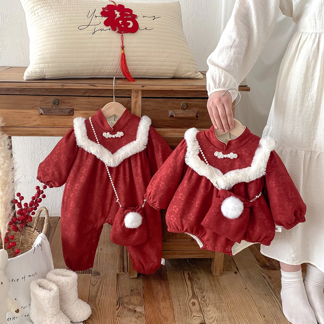 三小朵2360宝宝拜年衣服红色喜庆加绒包屁衣冬装夹棉婴儿连体衣