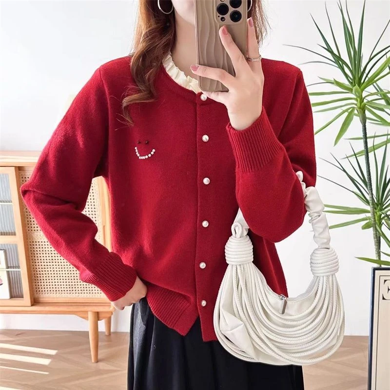 圆领花边拼接长袖针织衫开衫女短款洋气上衣春秋时尚钉珠毛衣外套