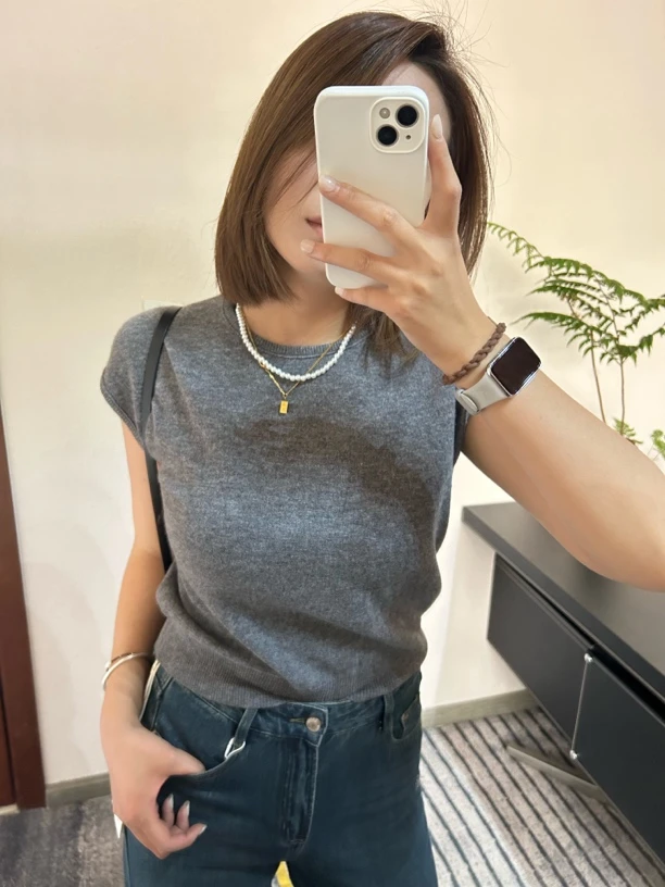 2024秋季新款时尚休闲宽松显瘦圆领套头短袖细羊毛针织背心毛衣