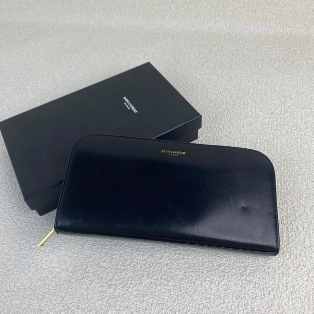 CQ Saint Laurent皮革零钱包/98新/21×10×2cm/公价5900/原盒/9684