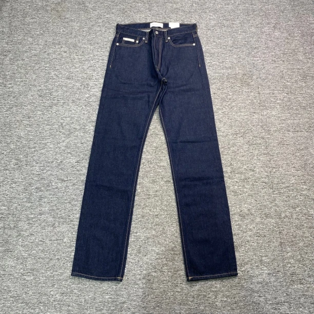 全新未使用 CHARLES & KEITH 牛仔裤/30/34/36码/51328/33/35