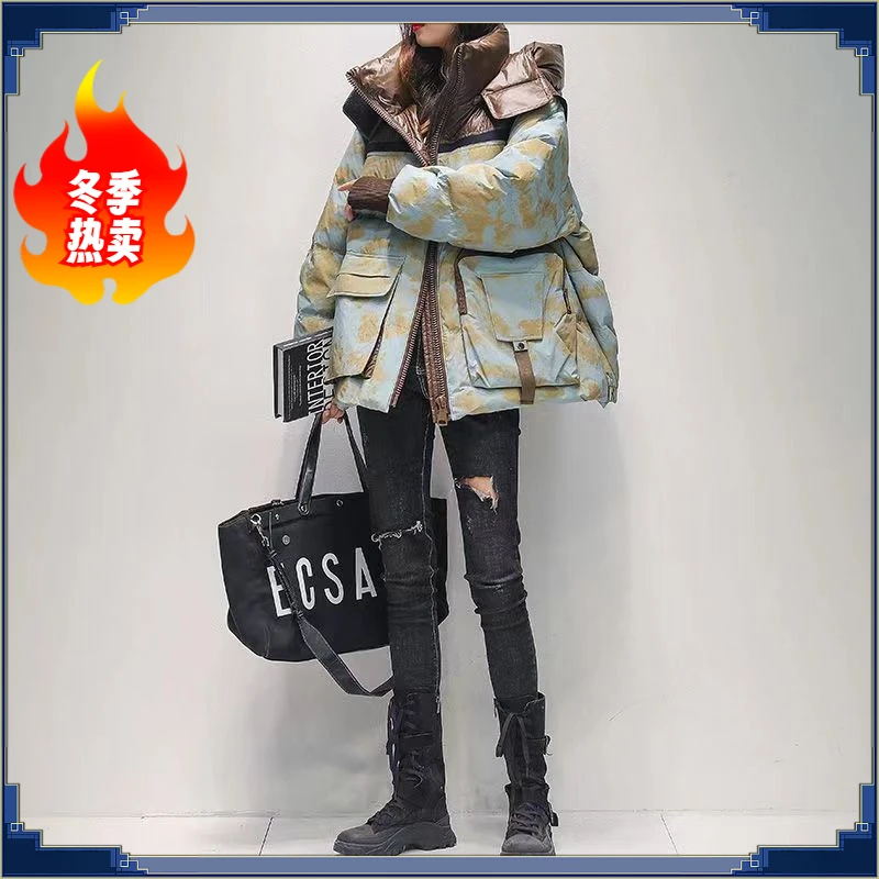 反季新款女士短款羽绒服2023年韩版迷彩工装拼色连帽显瘦冬季热卖