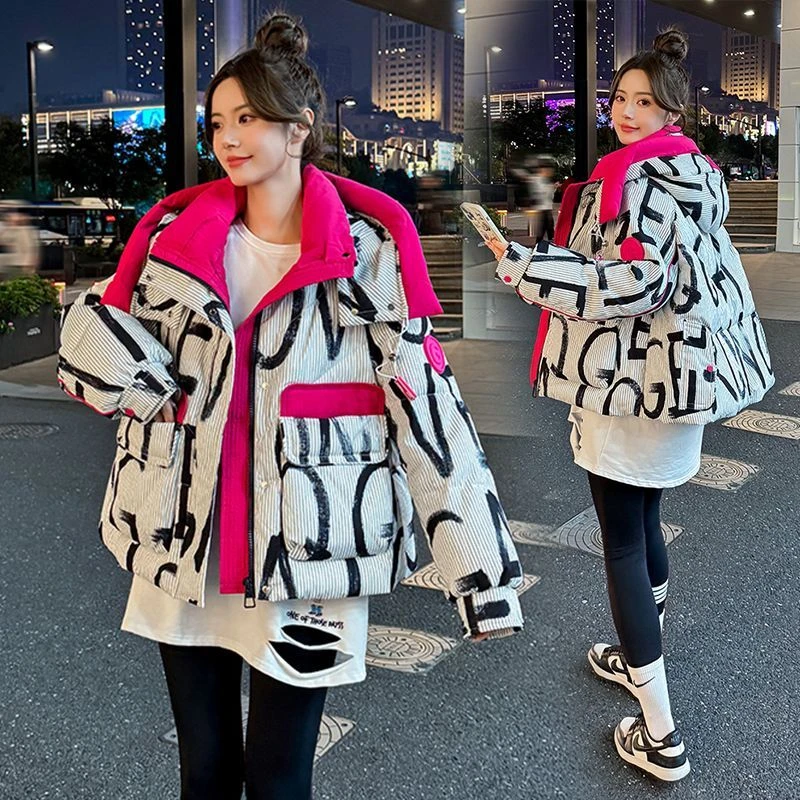 羽绒服女撞色设计印花连帽2024短款冬季新年战袍爆款时尚加厚洋气