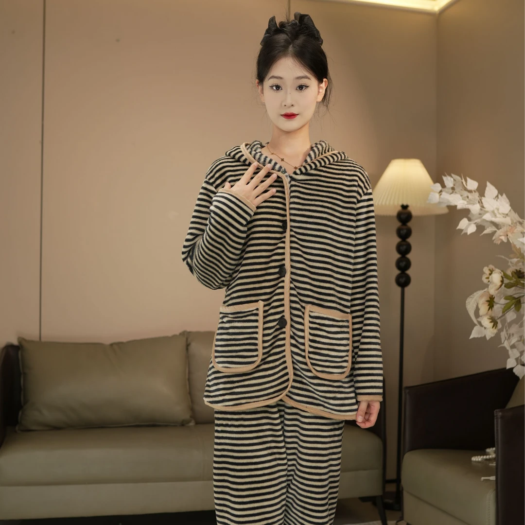 秋冬新款女士毛绒睡衣珊瑚绒连帽套装