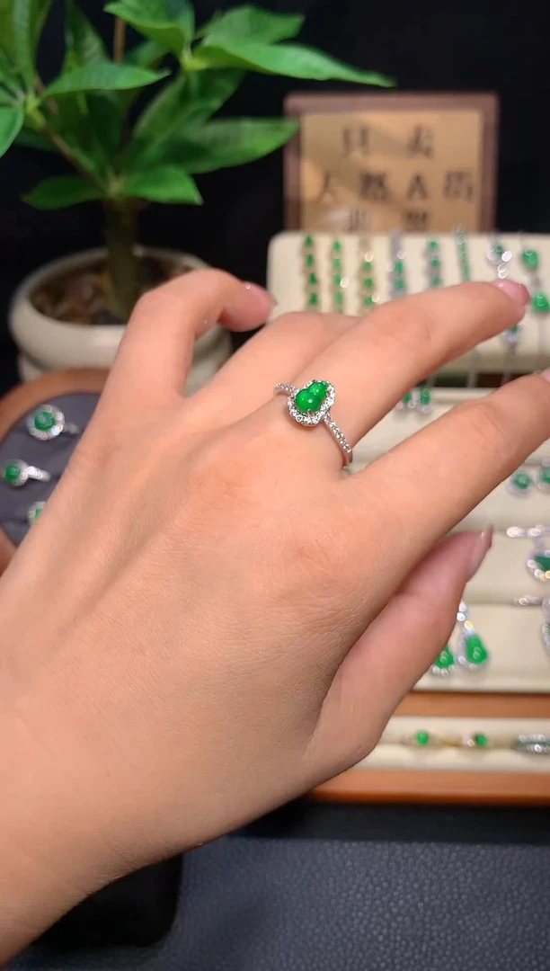 【闪购商品】翡翠戒指银S925镶嵌戒指