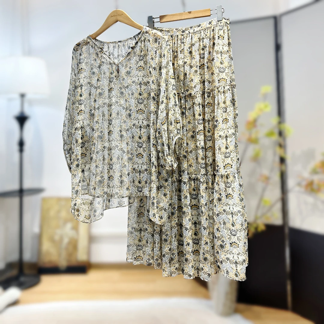 【萨拉迪恩】桑蚕丝碎花气质上衣