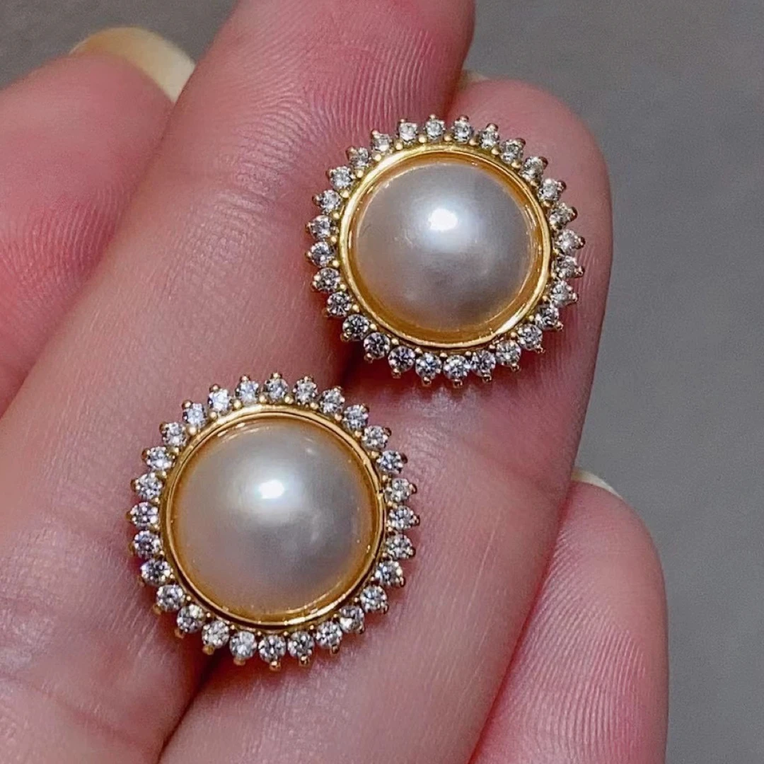 白色马贝耳钉太阳花款式小点位精致款