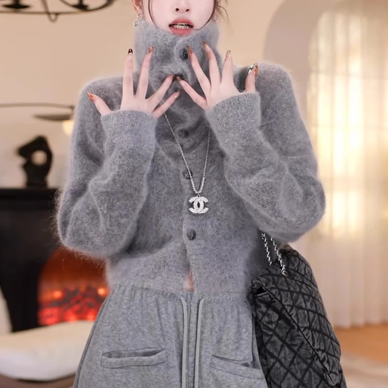 高级感灰色高领毛衣女早秋季慵懒风软糯宽松短款针织开衫外穿上衣