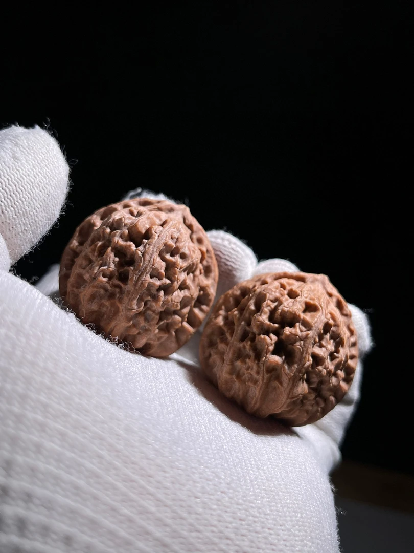 全品无修三角白核桃，36.5×36.8×34.8mm左右