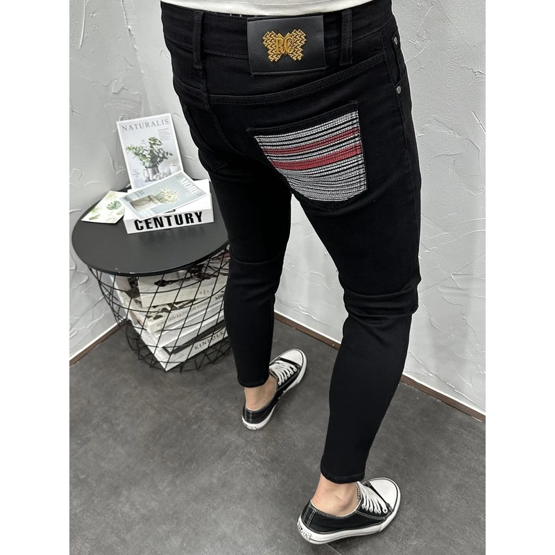 2025春季新款黑色水洗百搭刺绣金属显瘦弹力修身小脚九分牛仔裤男