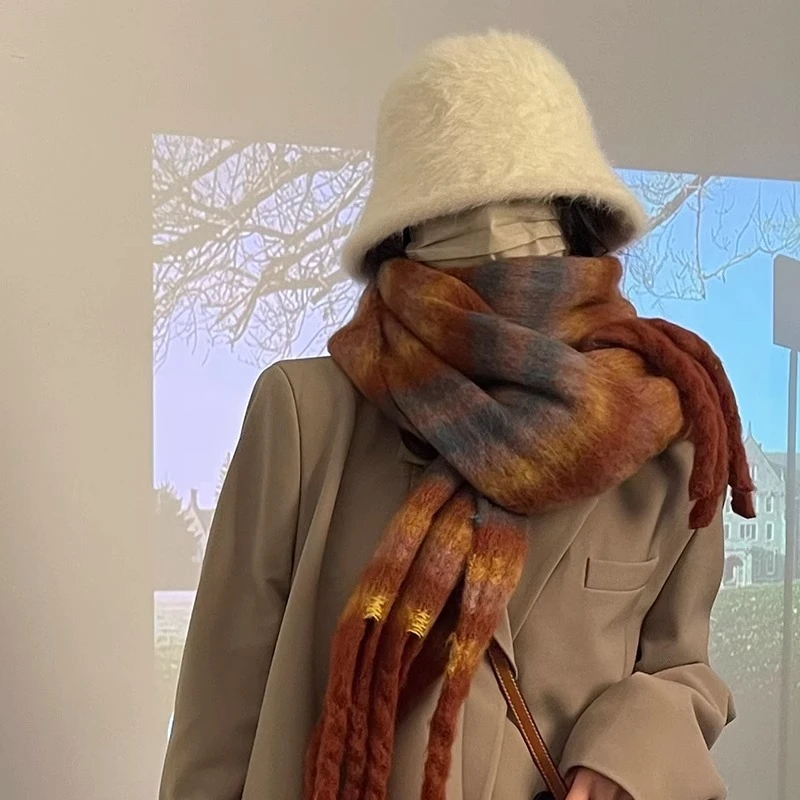 围巾女冬季高级感渐变拼色马海毛加厚保暖韩国ins新款仿羊绒披肩