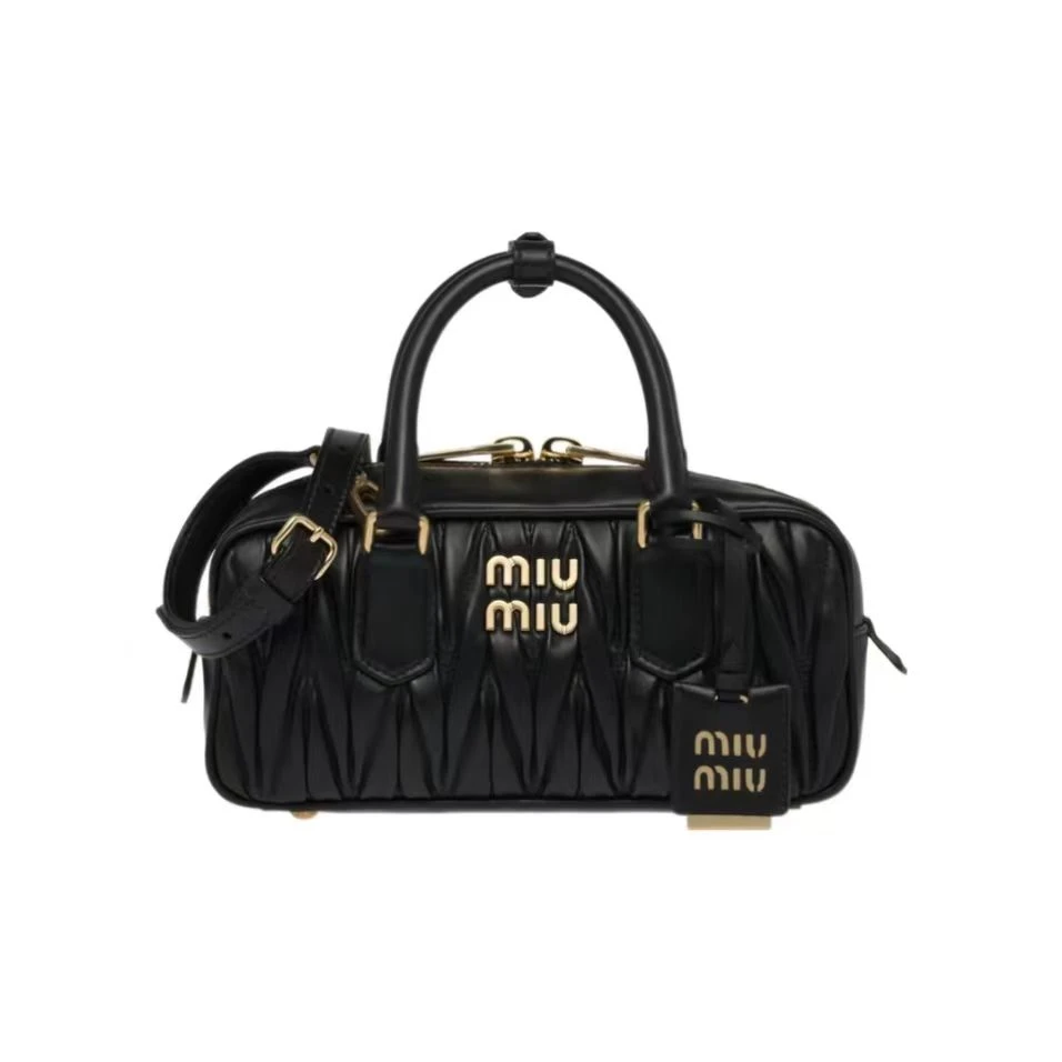 全新未使用 MIU MIU/缪缪 Matelassé 金属刻字徽标赵今麦同款