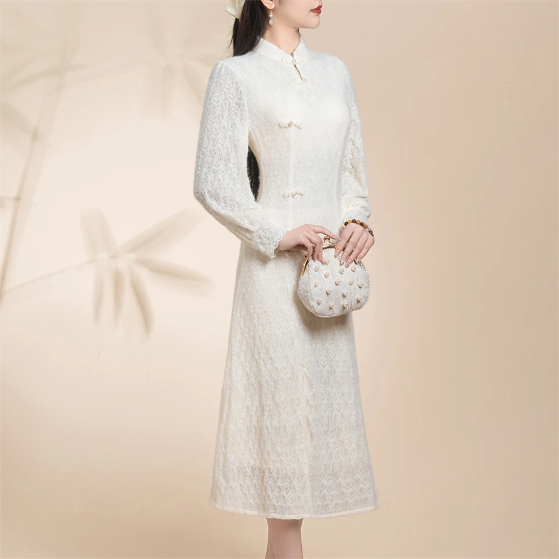 2501米色旗袍2023年轻款小清新气质少女高级感改良连衣裙秋冬季