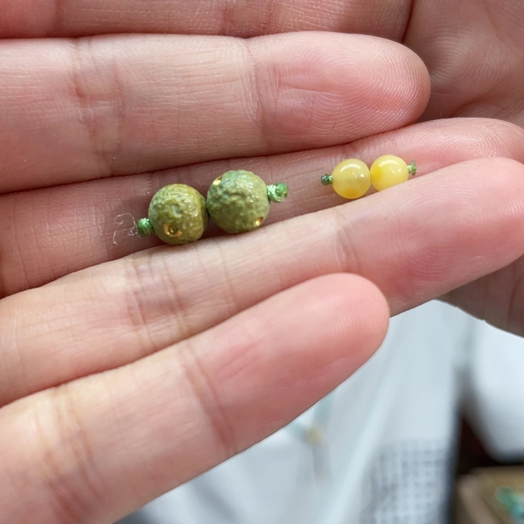 蜜蜡珠宝奇石未镶嵌