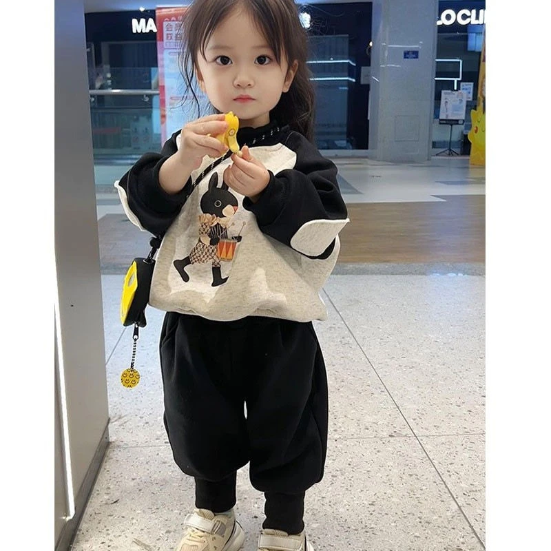 2025年新款 洋气韩版休闲运动小兔插肩袖卫衣+卫裤两件套儿童春秋