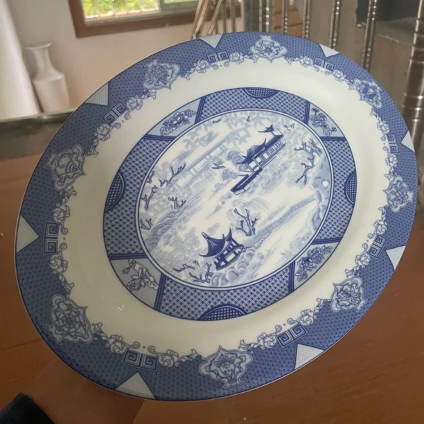 景德镇红叶陶瓷12英寸园林鱼盘微瑕