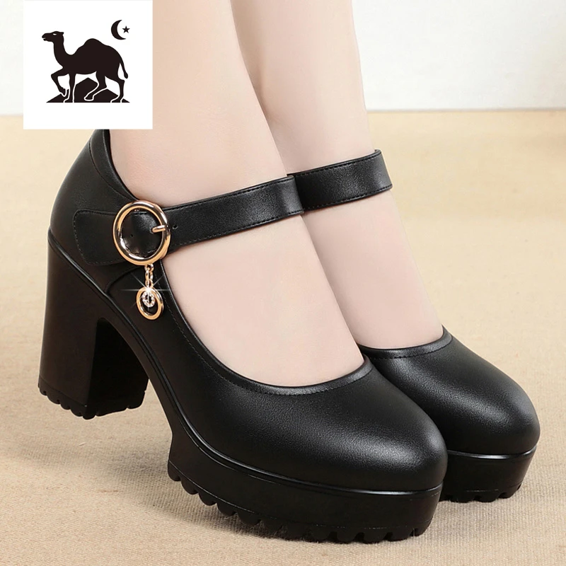 东方骆驼旗袍鞋子女妈妈鞋软皮高跟中年春秋季一字扣走秀鞋子