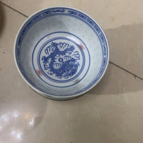 陶瓷青花玲珑罗汉龙芯碗