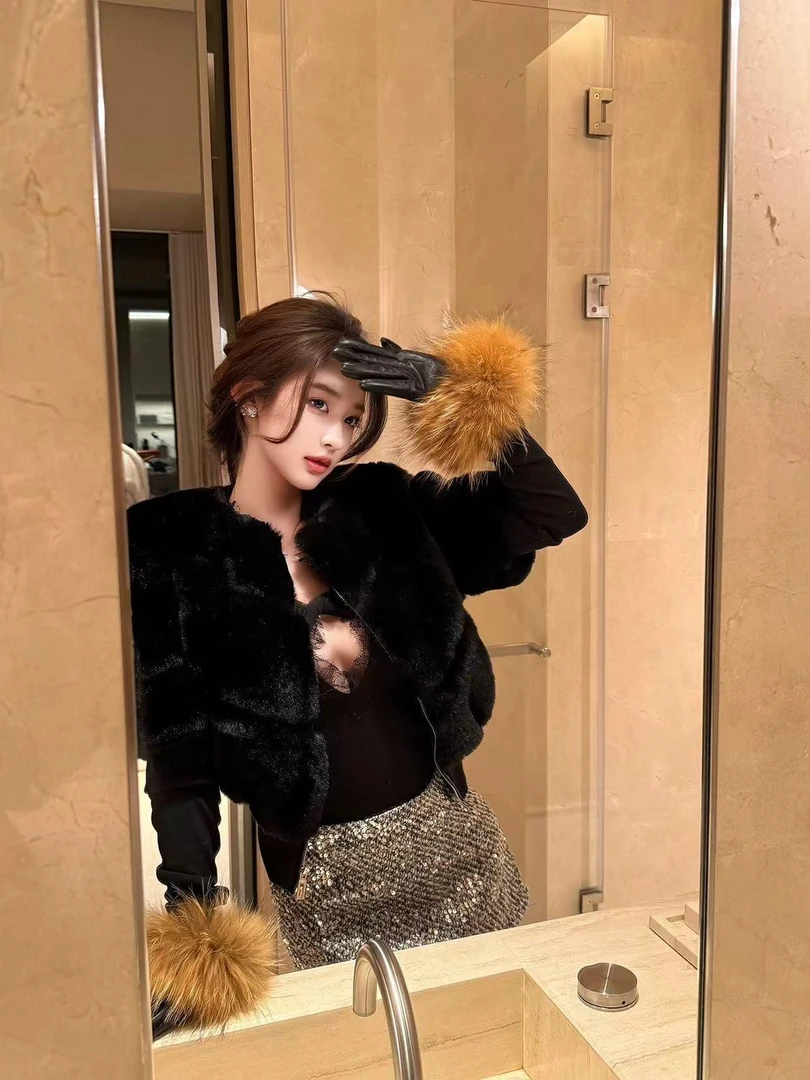 2024冬季新款黑色高级感外套辣妹性感蕾丝拼接上衣亮片短裙三件套