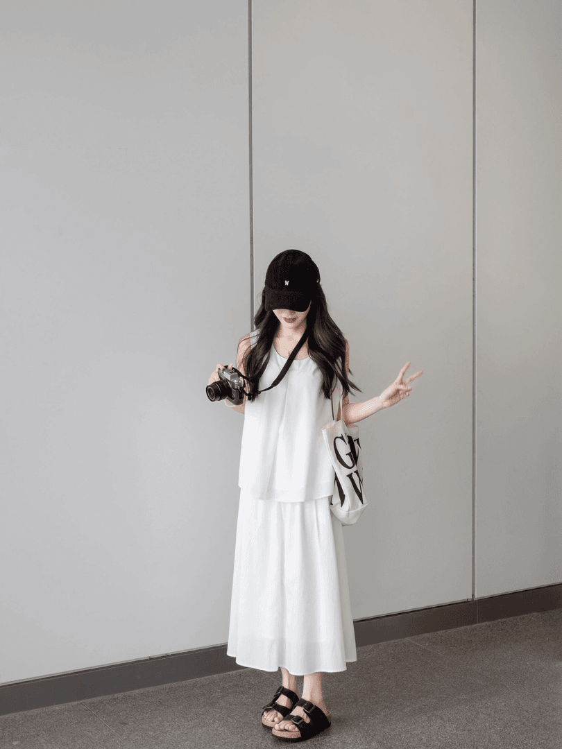 2024夏季新款高级感慵懒气质无袖圆领上衣超仙温柔半身裙两件套装