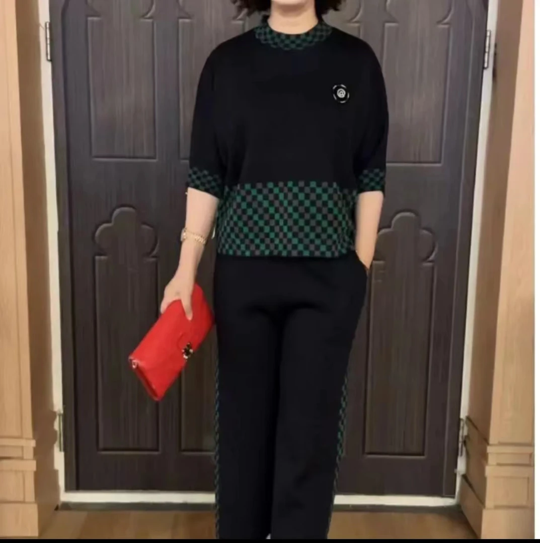 2024彩格时尚圆领宽松休闲百搭网红款中袖减龄套装