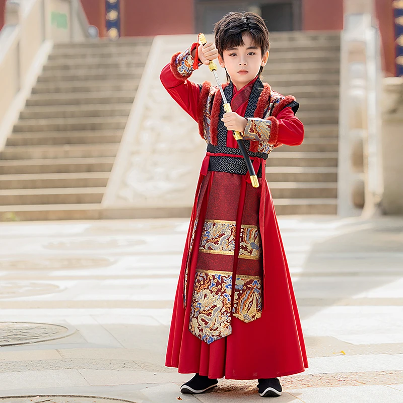 【启年】汉服男童加绒拜年服冬款武侠风酷帅男孩元旦演出服新年装红